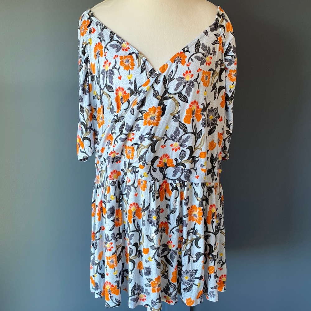 Lane Bryant 22/24 Floral Wrap Top